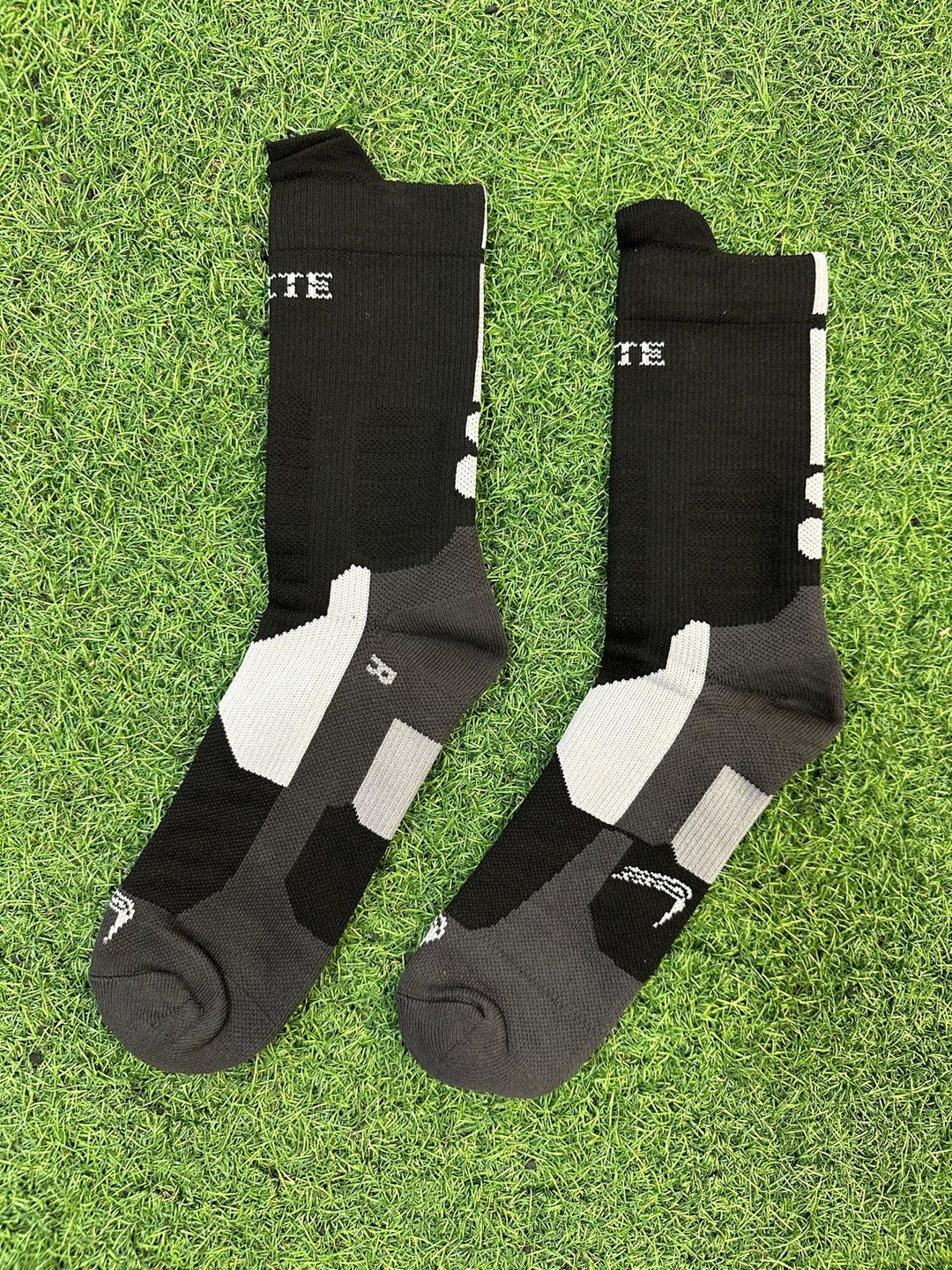 Redstorm Socks Black