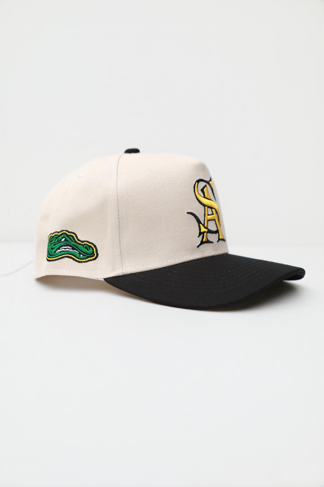 Gators - Beige & Black