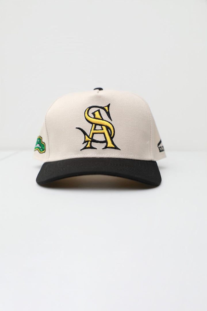 Gators - Beige & Black